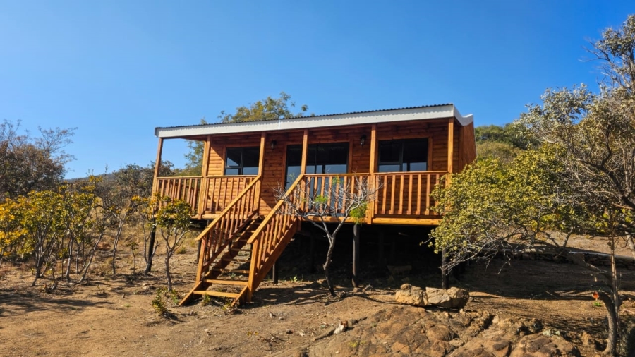 4 Bedroom Property for Sale in Zilkaatsnek North West